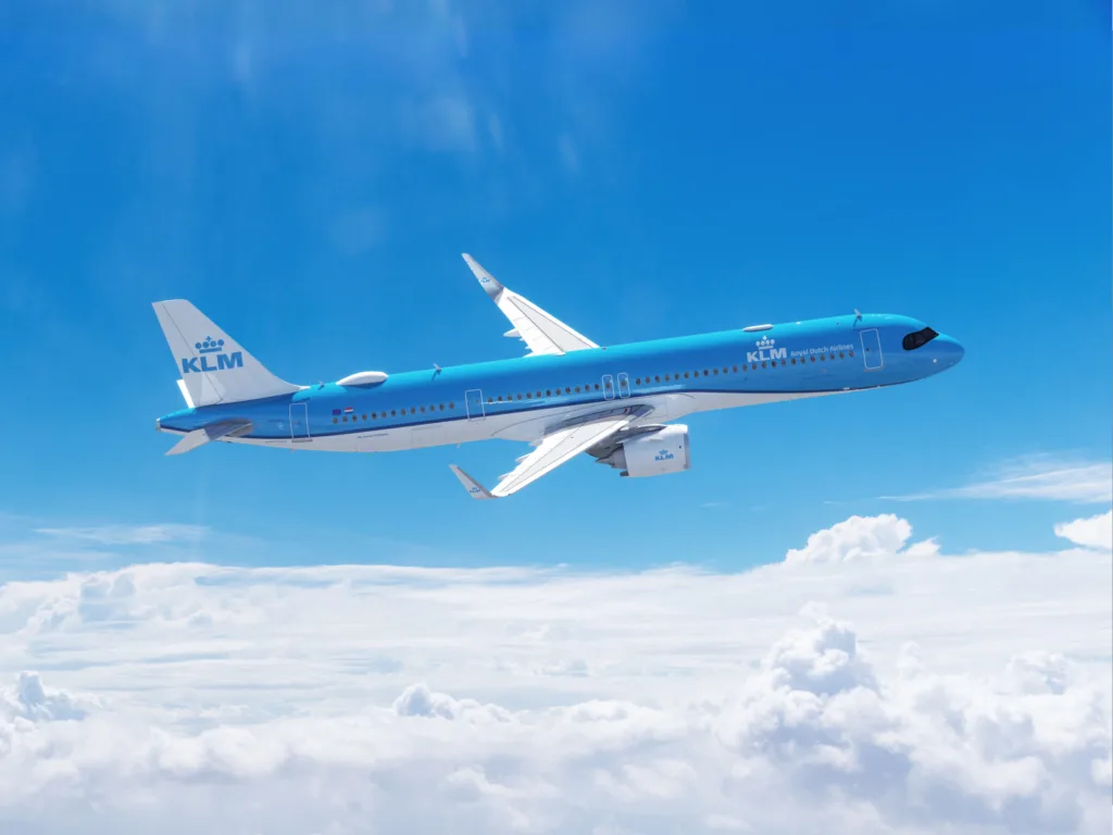 Top 10 Best Airlines