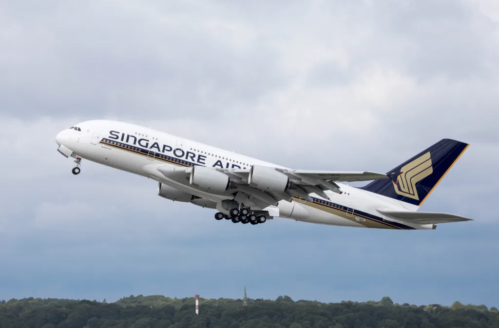Top 10 Best Airlines